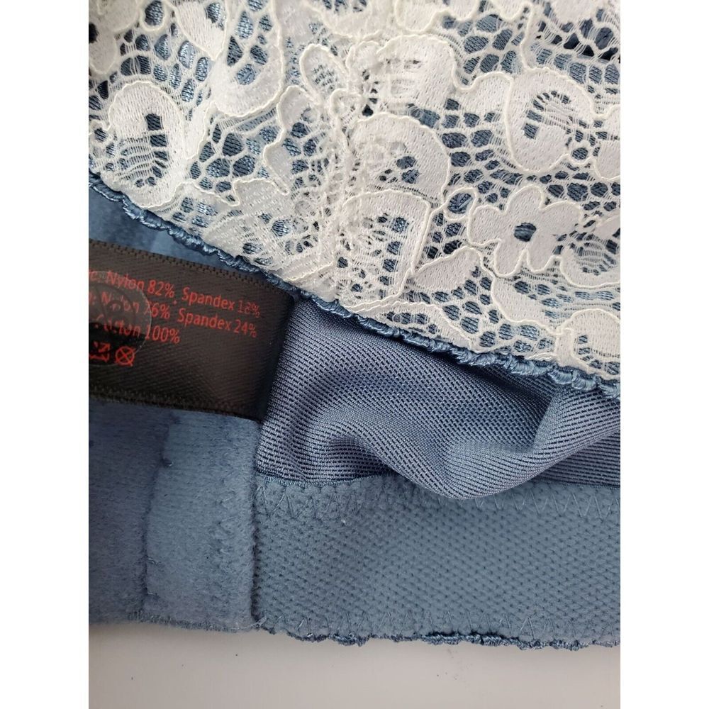 Retro Blue White Lace Full Coverage Bra 34DD 75F EUC‎ - Picture 8 of 8